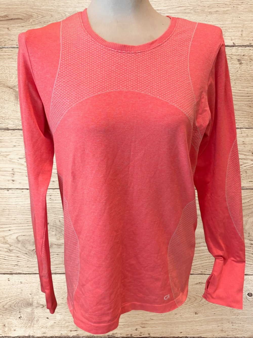 GapFit Women’s XL Coral Pink Long Sleeve Athletic Workout Top Thumbholes